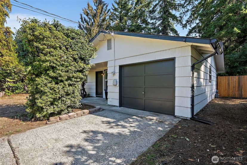 Property photo for 11725 Masonic Road Sw, Lakewood