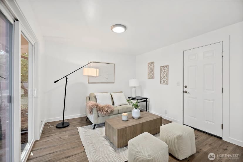 Property photo for 11725 Masonic Road Sw, Lakewood photo 8