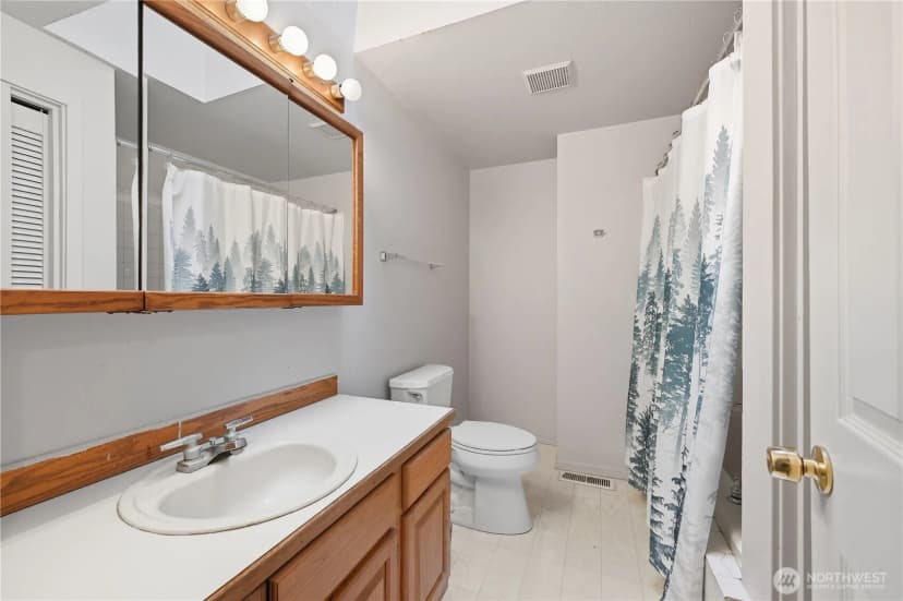 Property photo for 17212 Ne 165th Street, Woodinville photo 17