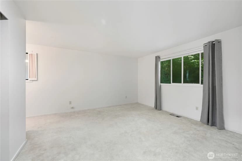 Property photo for 17212 Ne 165th Street, Woodinville photo 12