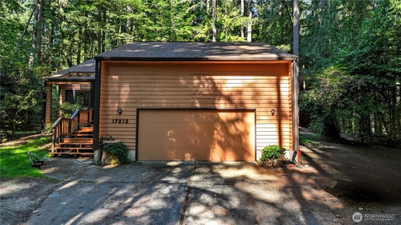 Property photo for 17212 Ne 165th Street, Woodinville photo 2