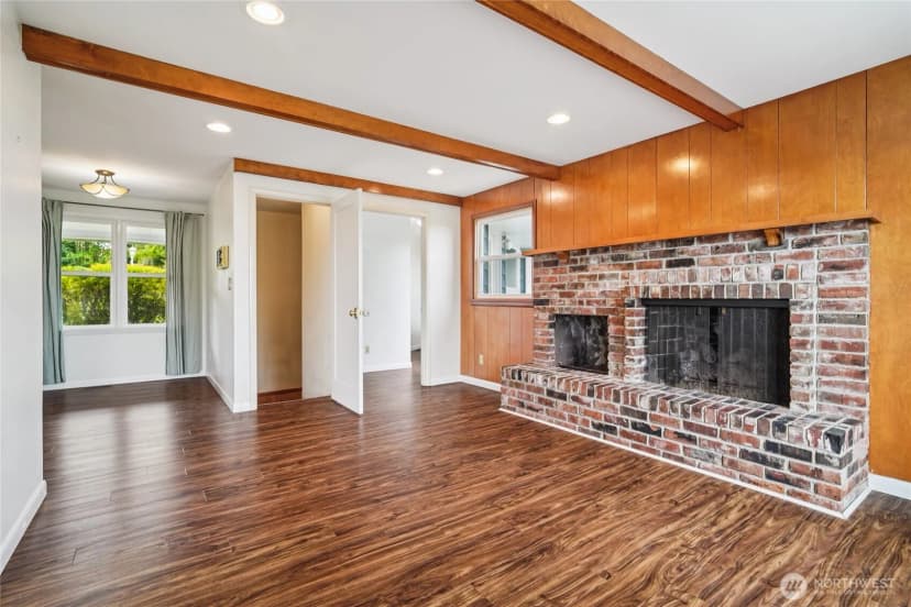 Property photo for 715 35th Street, Everett photo 9