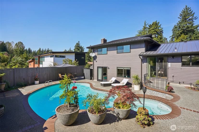 Property photo for 14919 Ne 10th Place, Bellevue photo 31