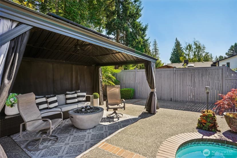 Property photo for 14919 Ne 10th Place, Bellevue photo 32