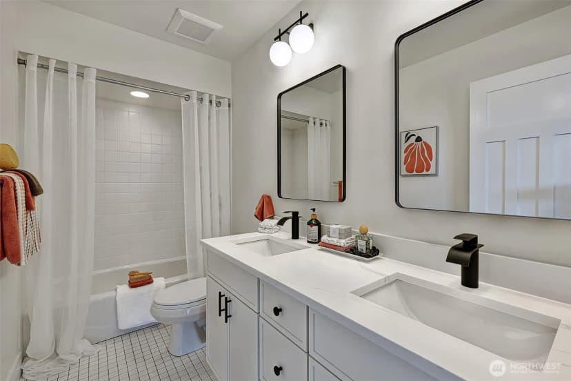 Property photo for 2219 N 59th Street, Seattle photo 31