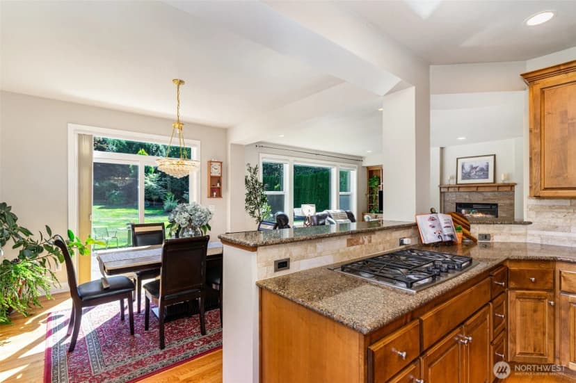 Property photo for 13822 233rd Street Se, Woodinville photo 4