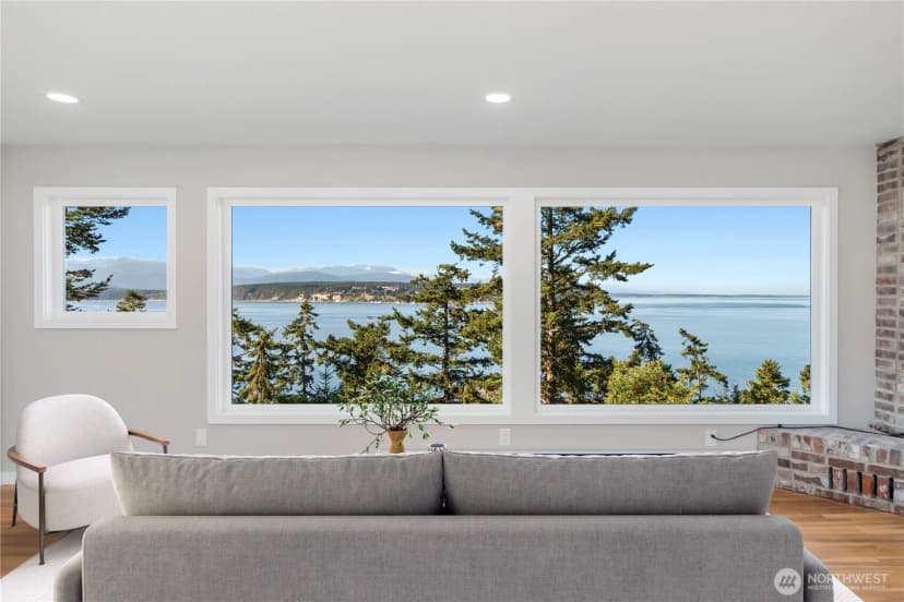Property photo for 111 W Vancouver Drive, Port Townsend photo 3