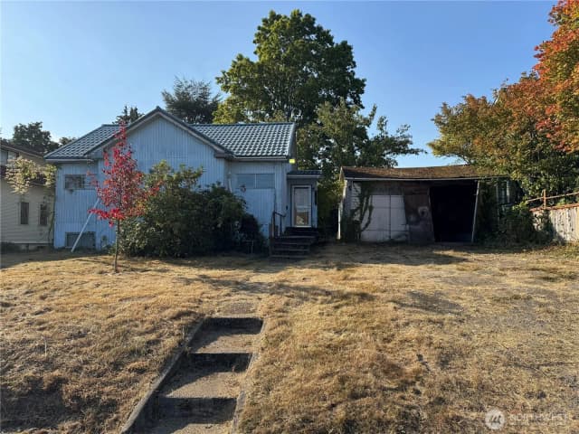 Property photo for 4939 Sw Bruce Street, Seattle