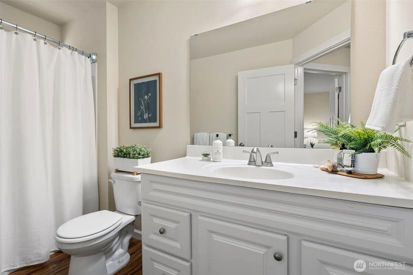 Property photo for 2434 Yakima Court, Tacoma photo 17