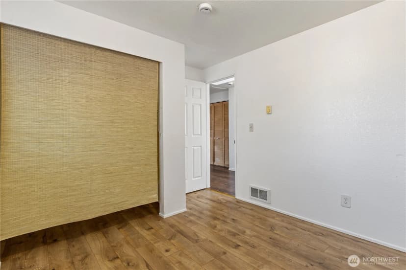 Property photo for 727 Salzburg Se, Olympia photo 26