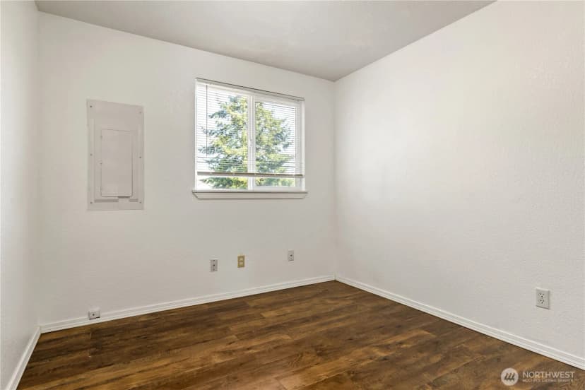 Property photo for 727 Salzburg Se, Olympia photo 22