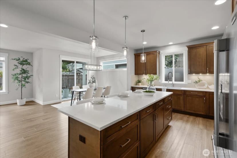 Property photo for 4805 237th Street Sw, Mountlake Terrace photo 11