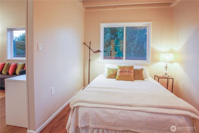 Property photo for 4318 Douglas Street, Langley photo 5