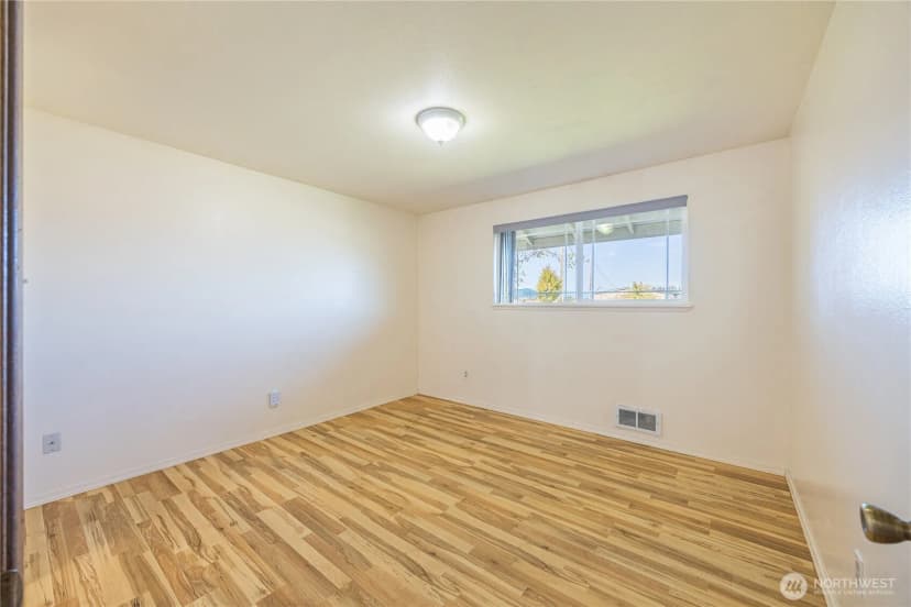 Property photo for 323 W Fir Street, Sequim photo 14