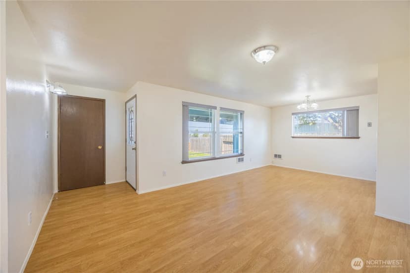 Property photo for 323 W Fir Street, Sequim photo 8