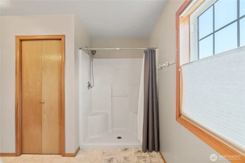 Property photo for 306 Evergreen Lane, Aberdeen photo 24