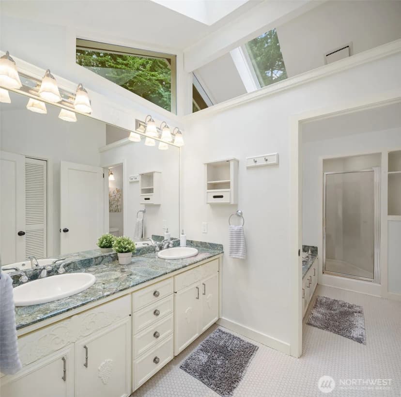 Property photo for 3408 134th Avenue Ne, Bellevue photo 14