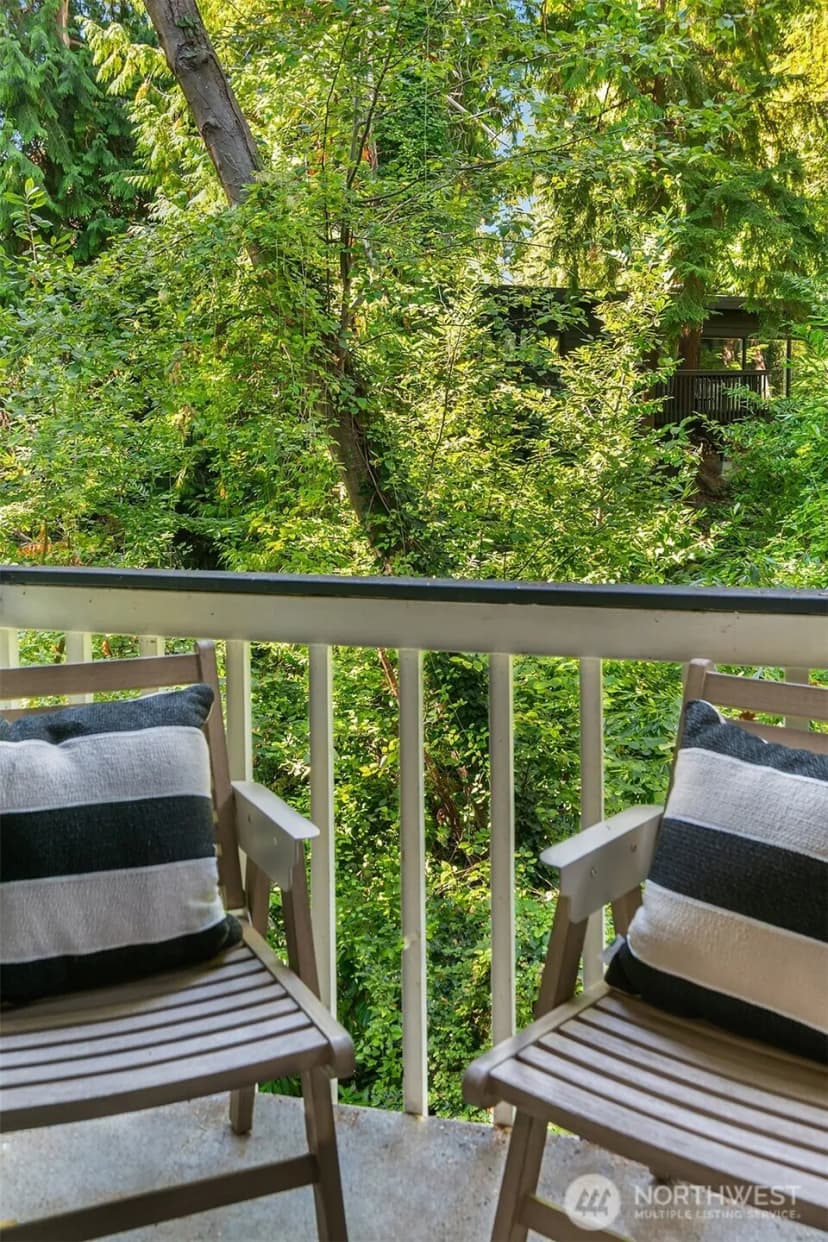 Property photo for 9165 45th Avenue Sw #2, Seattle photo 14