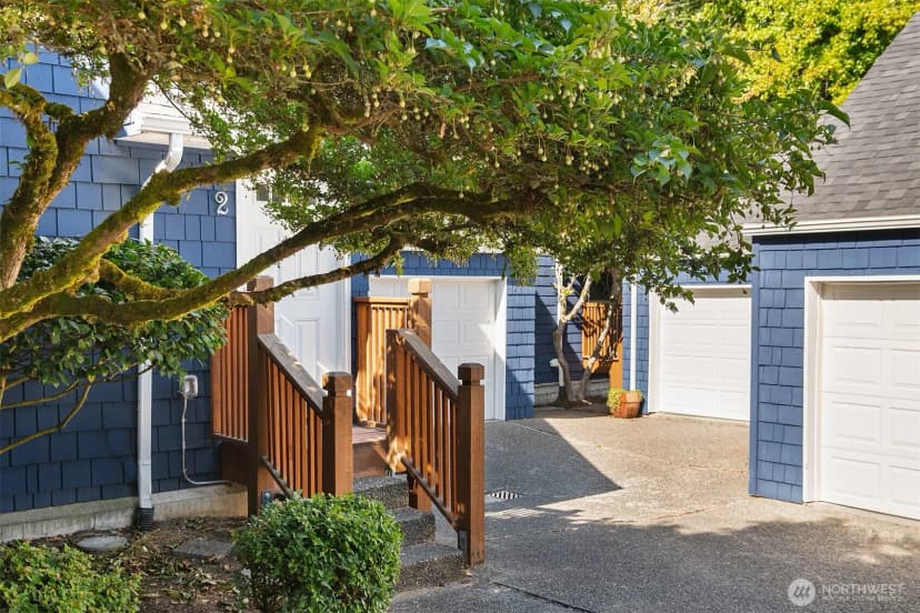 Property photo for 9165 45th Avenue Sw #2, Seattle photo 25