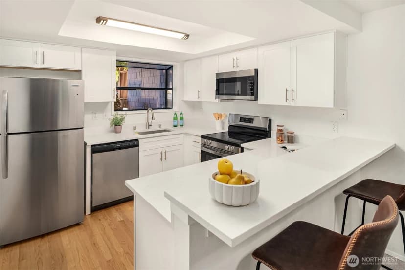 Property photo for 9165 45th Avenue Sw #2, Seattle photo 16