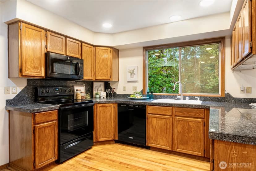 Property photo for 13436 Se 85th Street, Newcastle photo 8