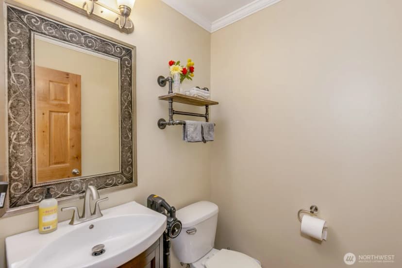 Property photo for 244 93rd Place Sw, Everett photo 16