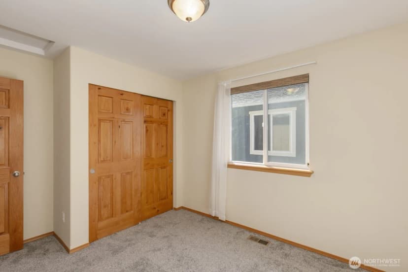 Property photo for 244 93rd Place Sw, Everett photo 30