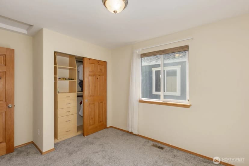 Property photo for 244 93rd Place Sw, Everett photo 31