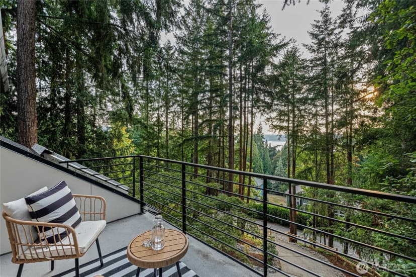 Property photo for 220 210th Avenue Ne, Sammamish photo 25