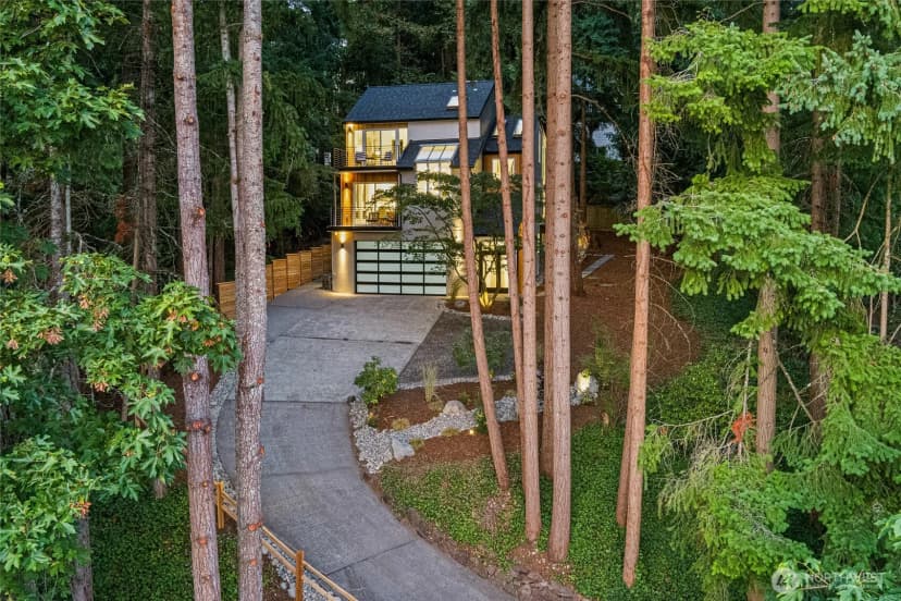 Property photo for 220 210th Avenue Ne, Sammamish photo 29