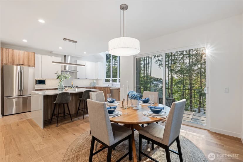 Property photo for 220 210th Avenue Ne, Sammamish photo 12