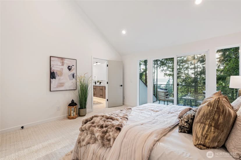 Property photo for 220 210th Avenue Ne, Sammamish photo 19
