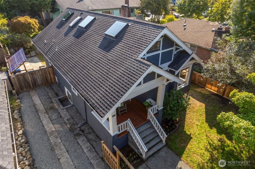 Property photo for 5108 Meridian Avenue N, Seattle photo 19