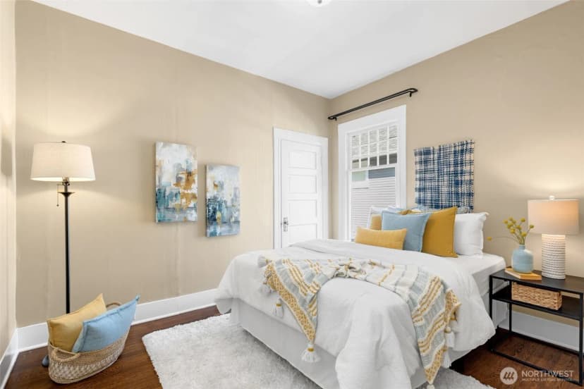 Property photo for 5108 Meridian Avenue N, Seattle photo 6