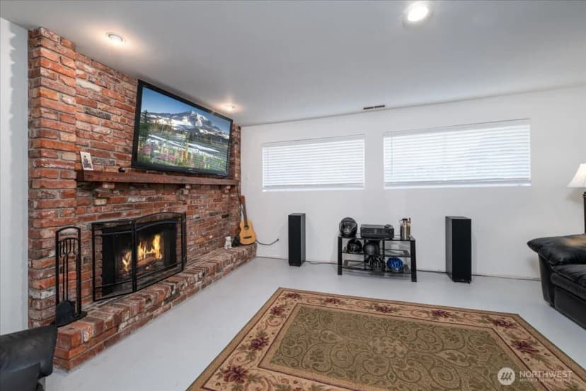 Property photo for 11642 Ne 135th Street, Kirkland photo 23