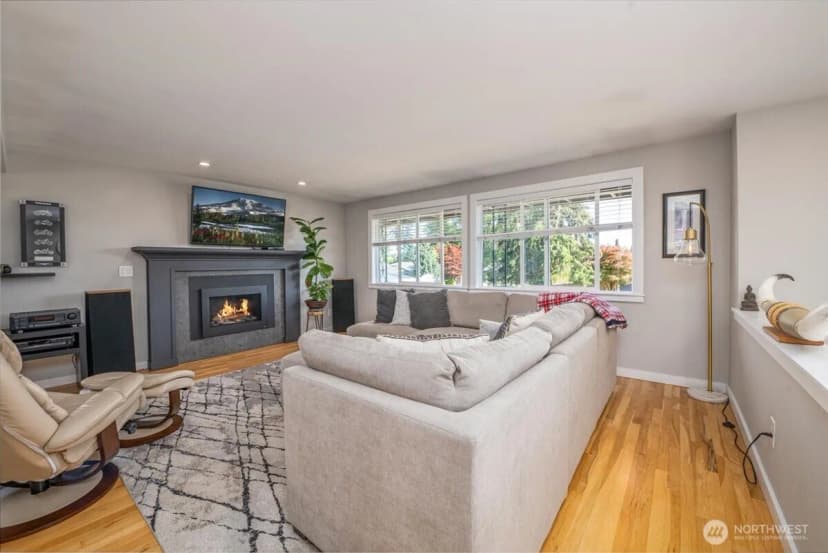 Property photo for 11642 Ne 135th Street, Kirkland photo 5