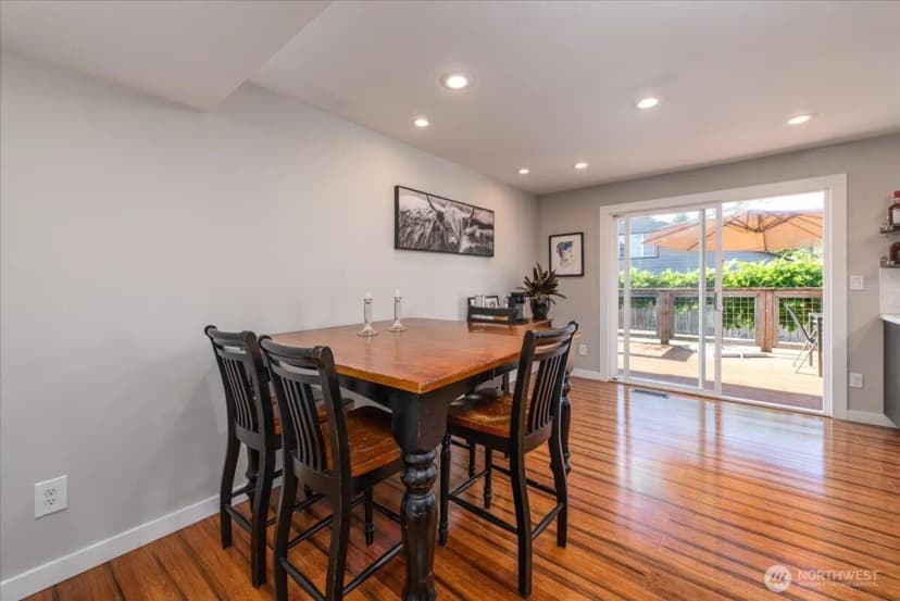 Property photo for 11642 Ne 135th Street, Kirkland photo 12