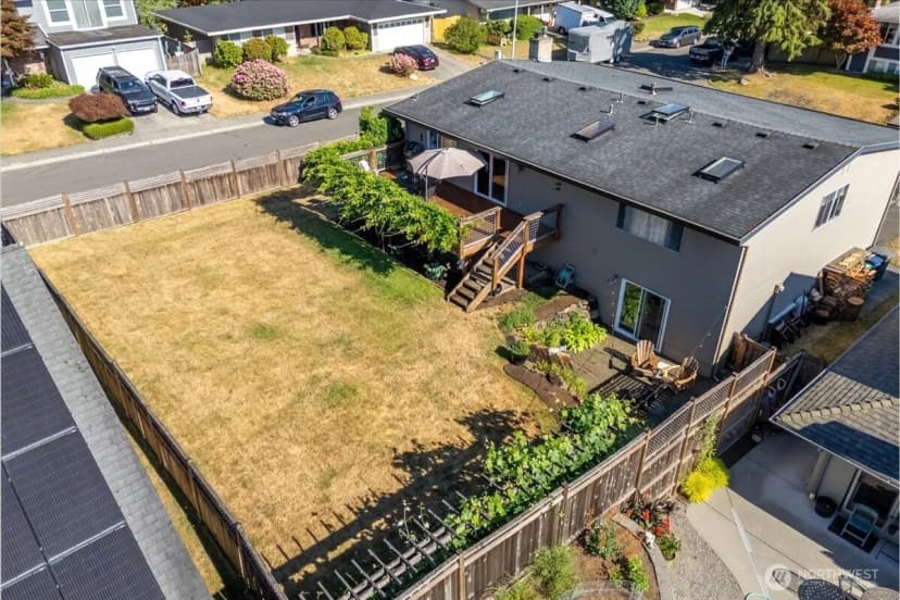 Property photo for 11642 Ne 135th Street, Kirkland photo 27