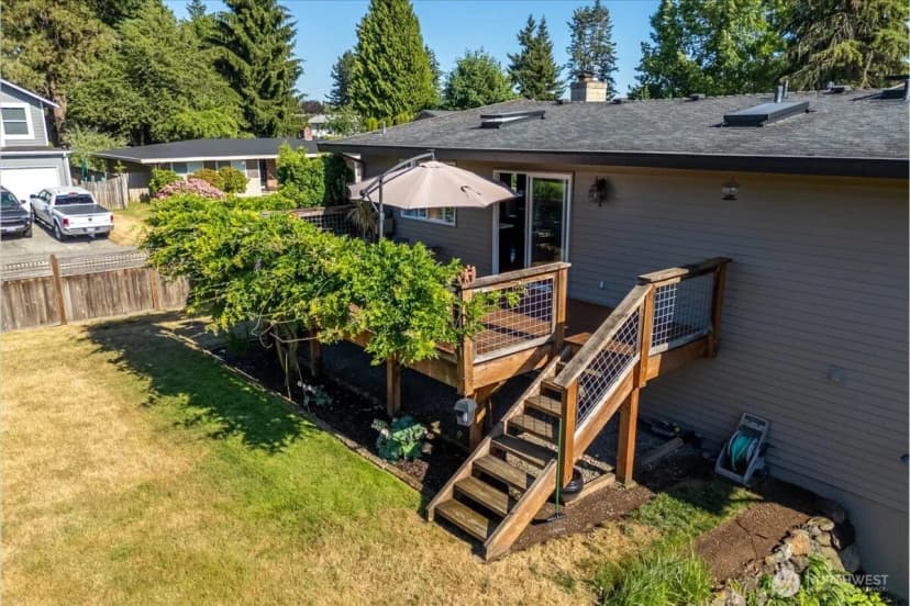 Property photo for 11642 Ne 135th Street, Kirkland photo 28