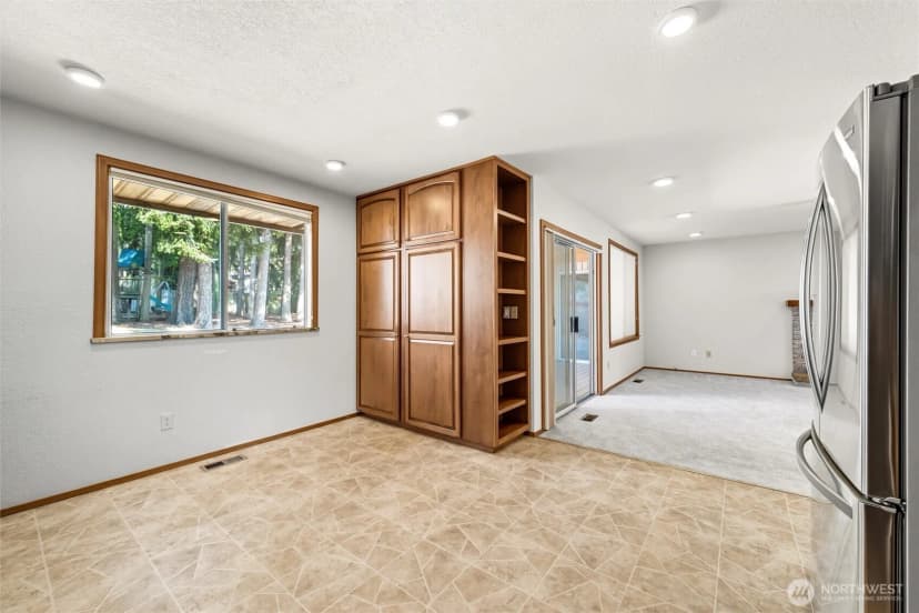 Property photo for 942 Sw Barrington Drive, Oak Harbor photo 16
