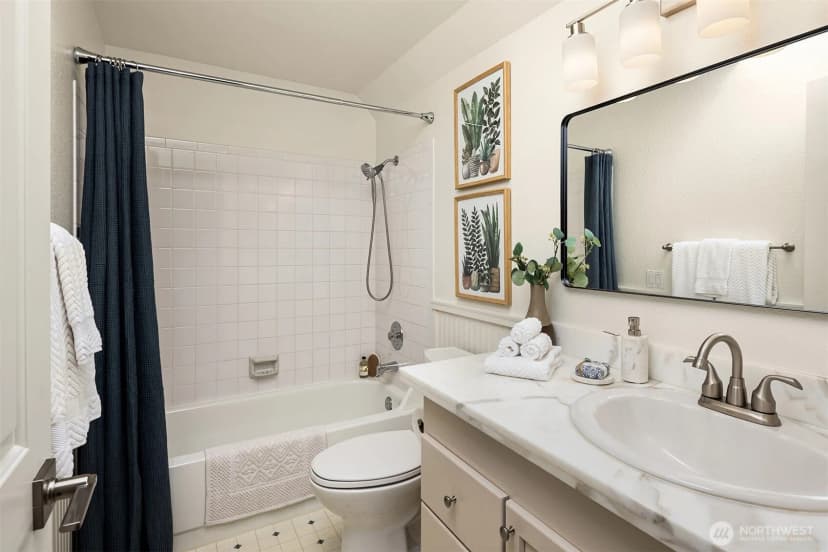 Property photo for 8423 Ne 131st Place, Kirkland photo 13
