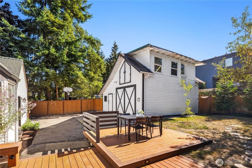 Property photo for 8423 Ne 131st Place, Kirkland photo 16