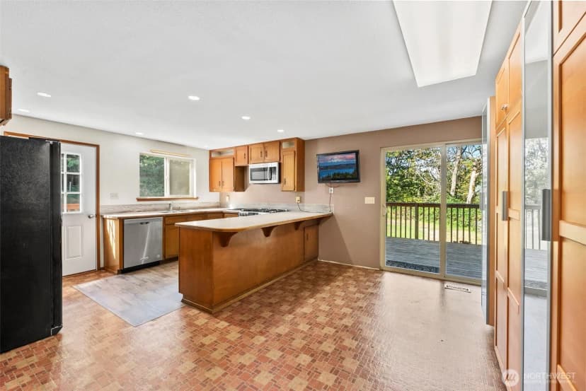Property photo for 6409 5th Street Ne, Tacoma photo 11