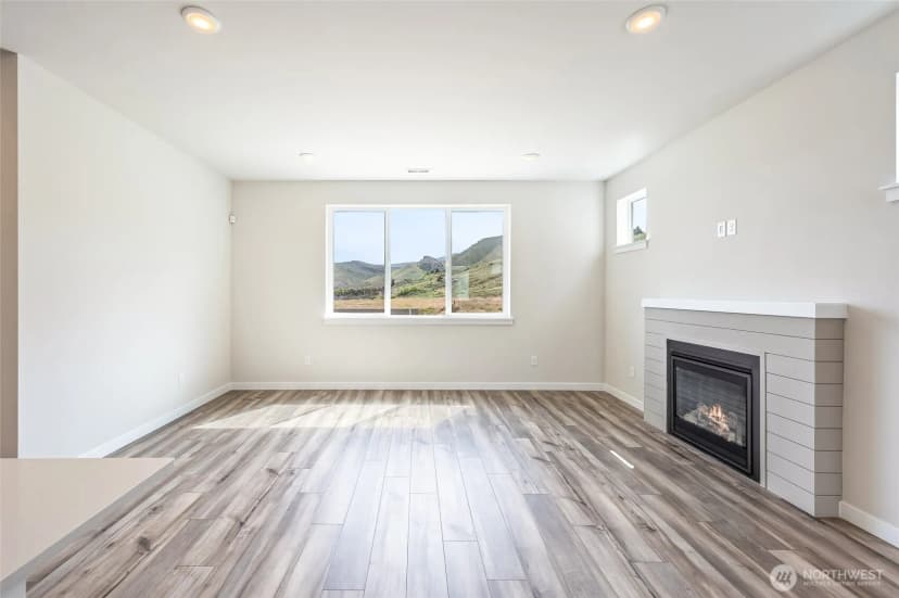 Property photo for 2122 Plumridge Court, Wenatchee photo 5