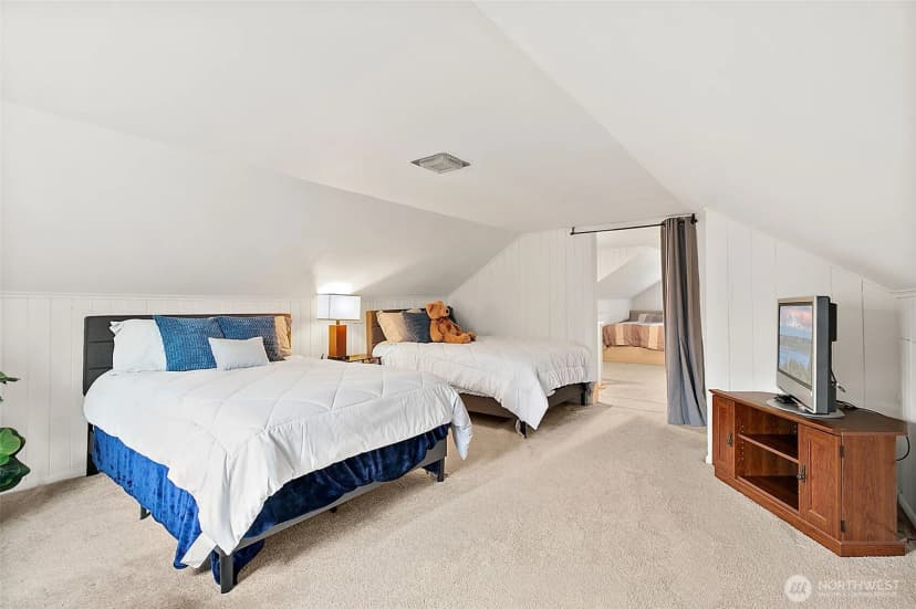 Property photo for 3515 Meadow Avenue N, Renton photo 16