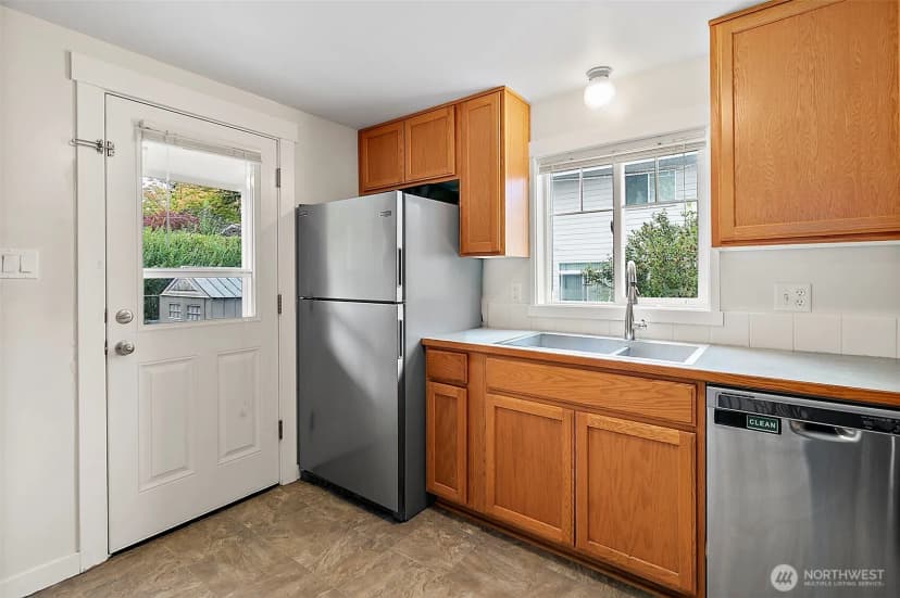 Property photo for 3515 Meadow Avenue N, Renton photo 11