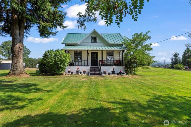 Property photo for 1855 S Bank Road, Oakville
