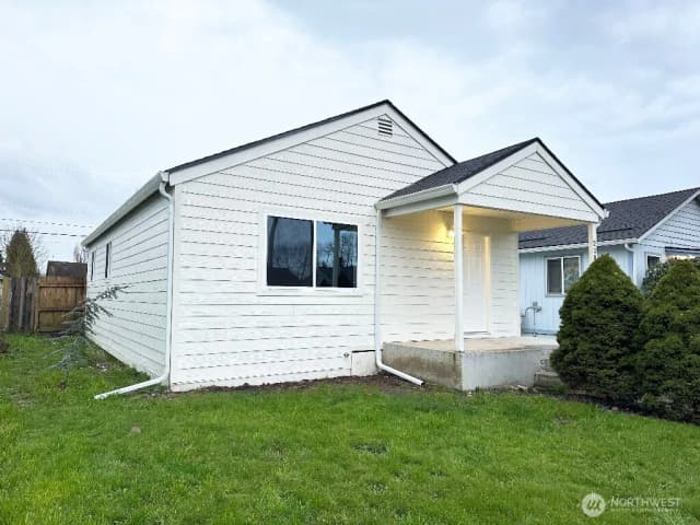 Property photo for 220 20th Avenue, Longview