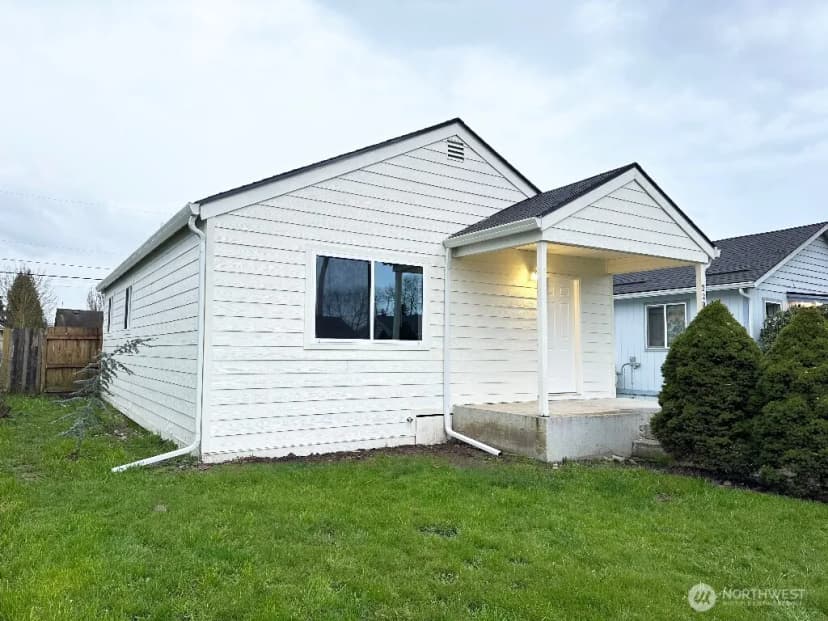 Property photo for 220 20th Avenue, Longview