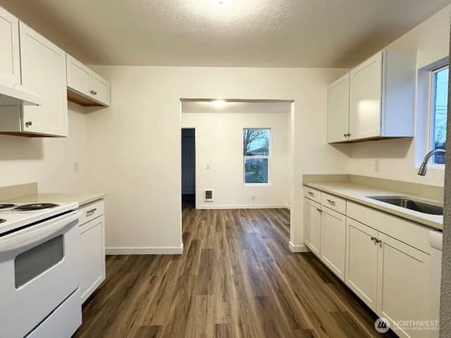 Property photo for 220 20th Avenue, Longview photo 4